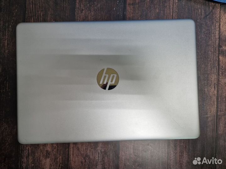 Игровой ноутбук HP Ryzen 7-4700U / Vega 8