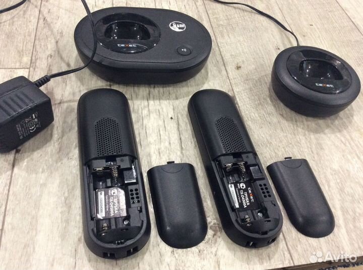 2 телефона беспроводные