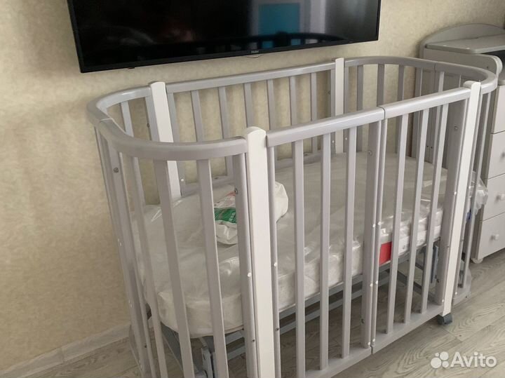 Детская кровать трансформер с маятником