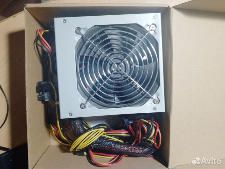 Блок питания на 500w Hipro