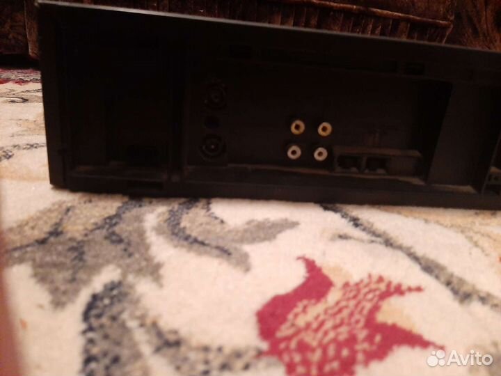 Видеомагнитофон panasonic