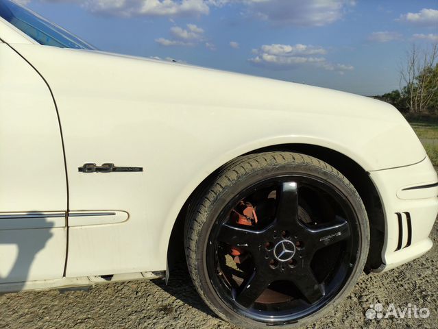 Крыло переднее правое Мерседес W211