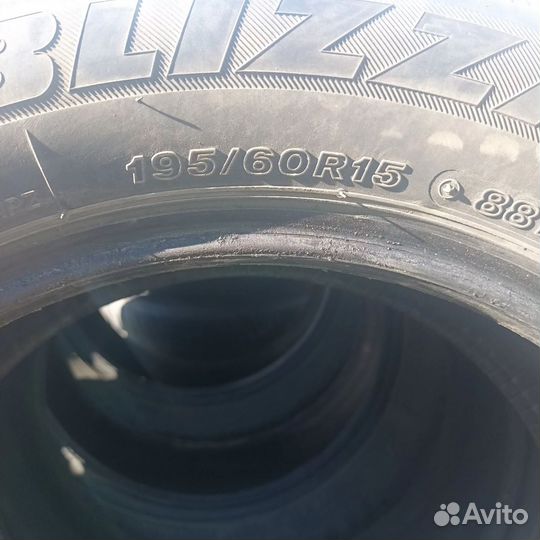 Bridgestone Blizzak Spike-01 195/60 R15