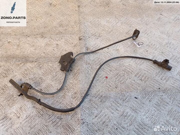 Датчик ABS передний 89543-02061 на Toyota Avensis (c 2008)