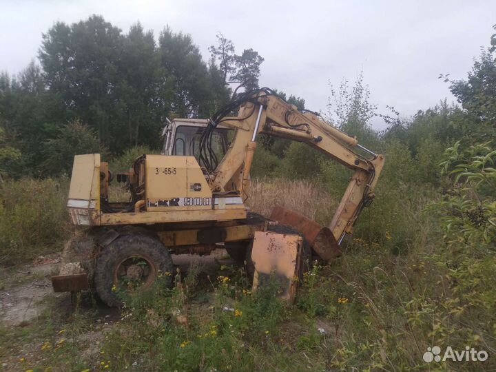 Экскаватор липхер 900 по запчастям