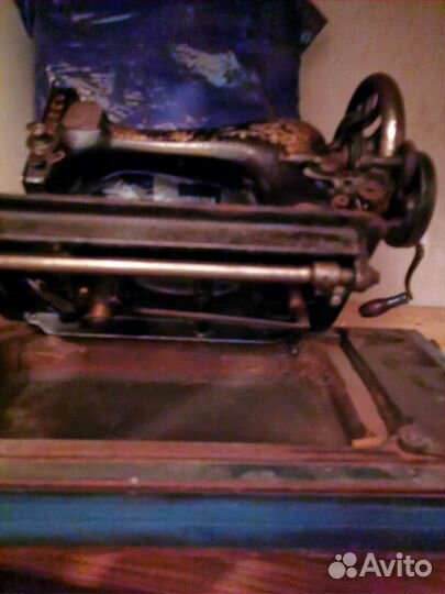 Швейная машинка зингер ручная