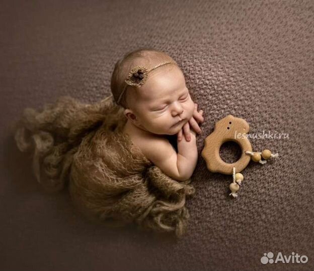 Грызунок-погремушка, дерево