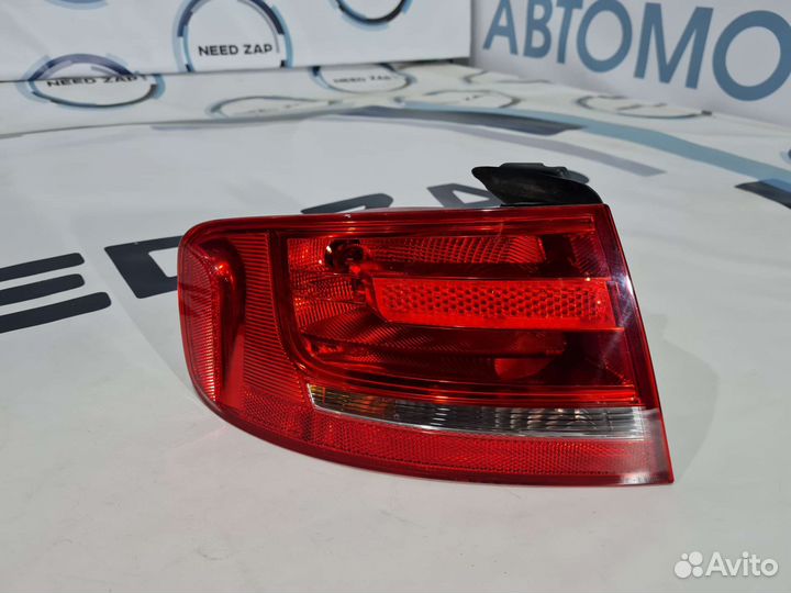 Фонарь задний наружный левый Audi A4 B8