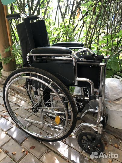 Инвалидная коляска складная бу