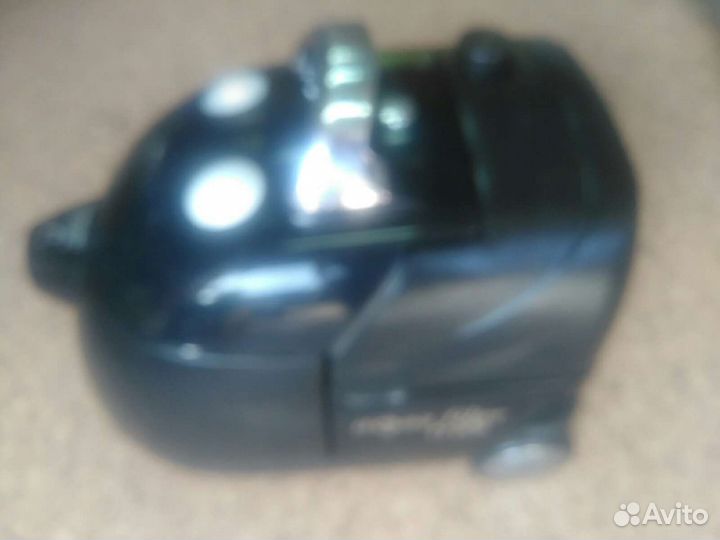 Пылесос Zelmer Profi с насадками