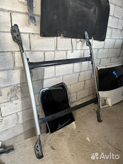 Задние форточки lx570