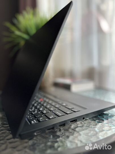 Ноутбук Lenovo ThinkPad e14 gen 2 i5-10210u/16/512
