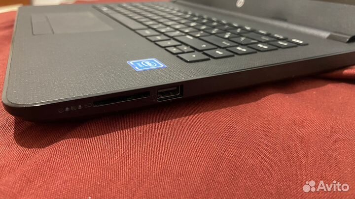Ноутбук HP - 14-bs000ur