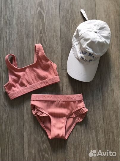 Купальник и кепка на девочку 98 размер