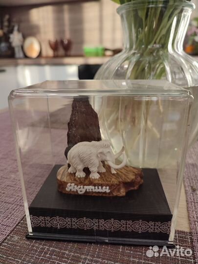 Статуэтка из бивня мамонта