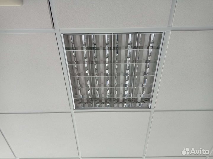 Светильник потолочный встраиваемый