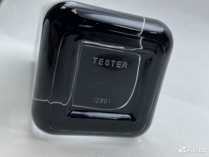 Carolina Herrera 212 VIP Men Black