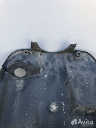 Подрулевой пластик Suzuki Sepia 50