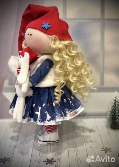 Кукла интерьерная