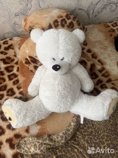 Плюшевый медведь