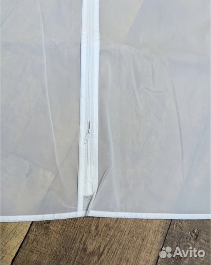 Чехол для одежды на молнии