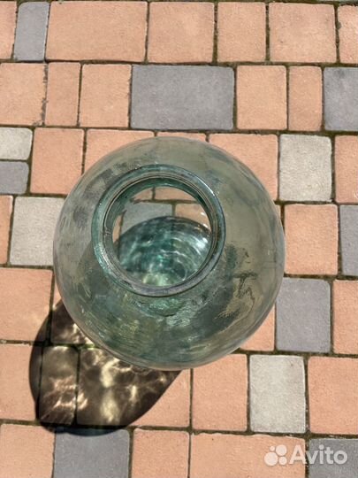 Стеклянная емкость