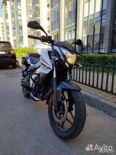 Bajaj pulsar ns200 2022