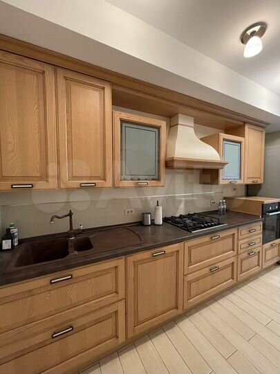 2-к. квартира, 71 м², 1/4 эт.