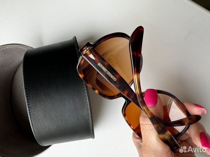 Солнцезащитные очки armani