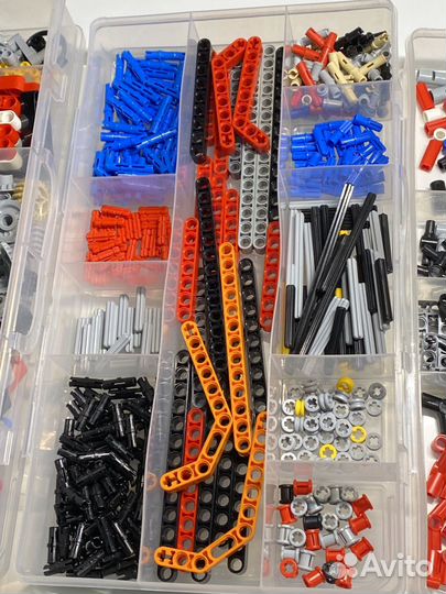 Лот на доставку набор лего-техниик деталей и колес