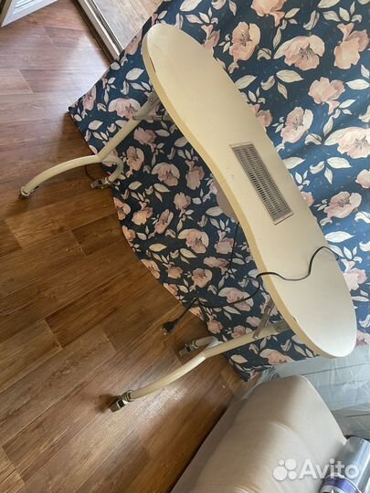 Стол для маникюра с вытяжкой