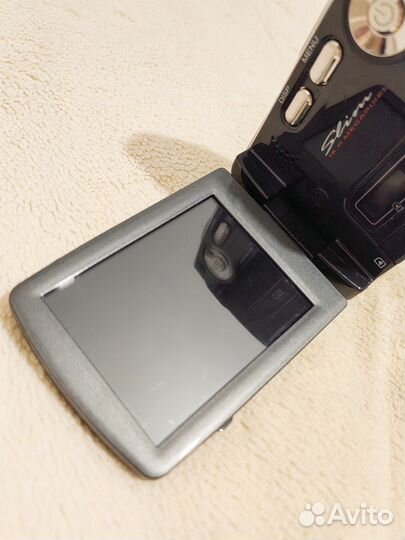 Видеокамера Sony Slim 16.0 megapixel