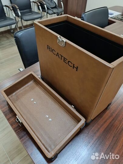 Кофр для виниловых пластинок