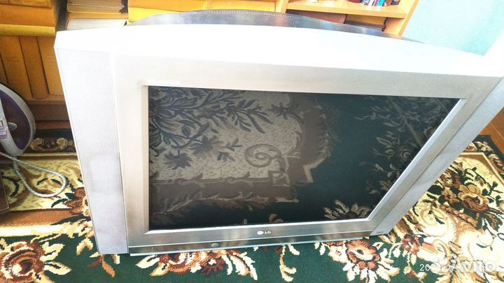 Телевизор LG 27