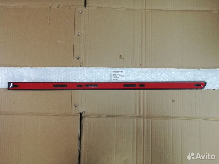 Молдинг двери задний правый Audi A4