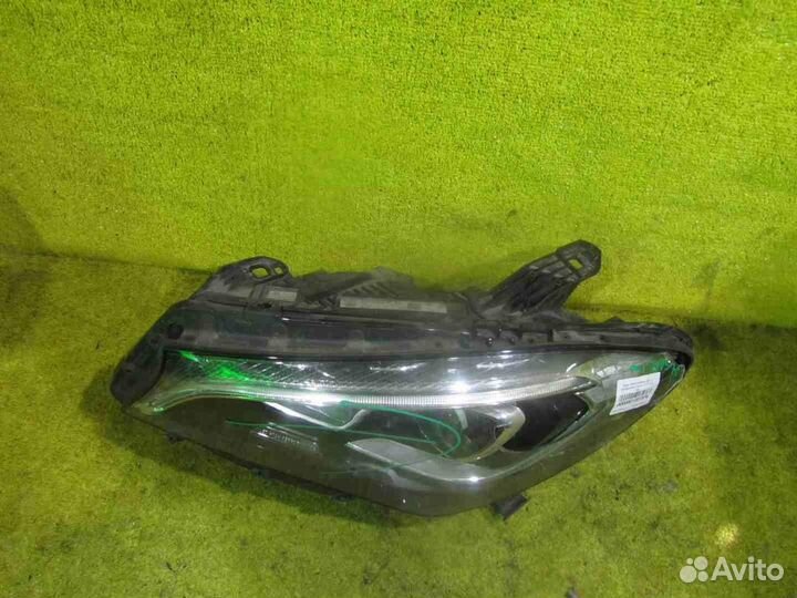 Фара левая Mercedes-Benz CLA-Class