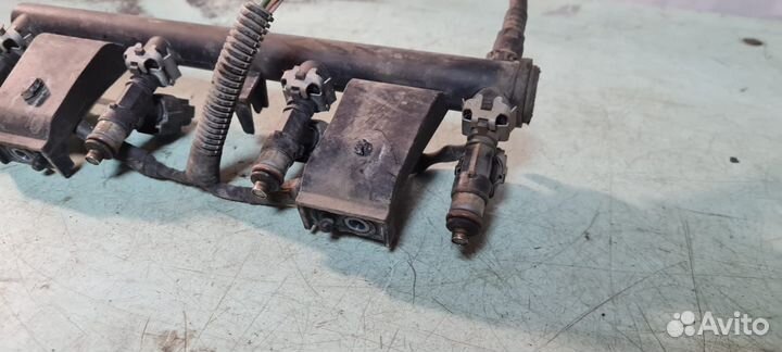 Форсунка топливная Peugeot Partner Tepee B9