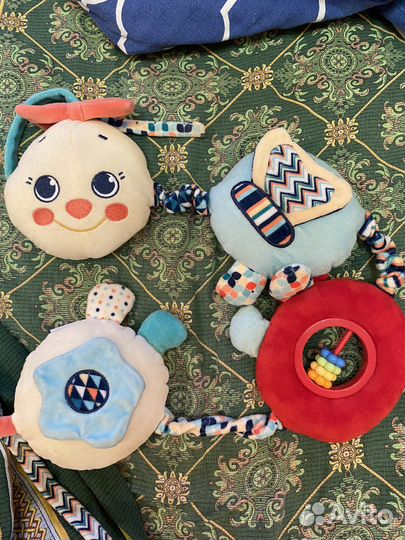 Растяжка на кроватку змейка