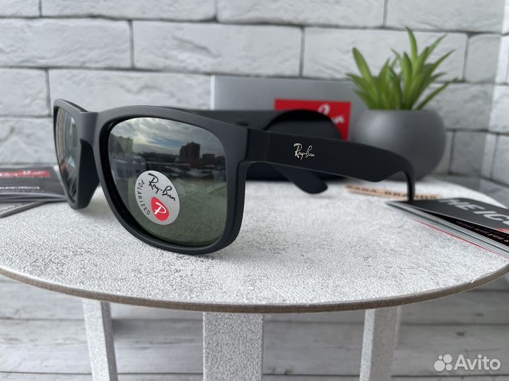 Солнцезащитные очки ray ban