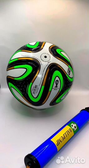 Футбольный мяч adidas brazuca, размер 5