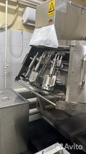 Оборудование для обвалки куриных окорочков