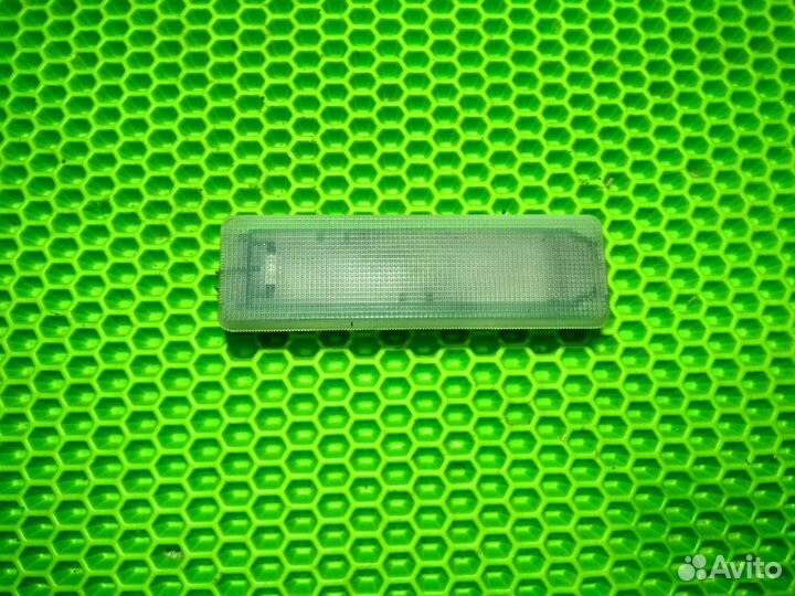 Плафон освещения салона W124