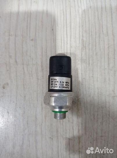 Датчик кондиционера хладагента Geely atlas