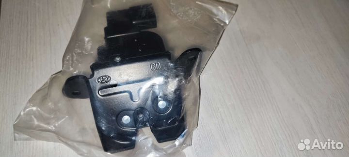 Замок багажника Hyundai Elantra i30 Kia Ceed