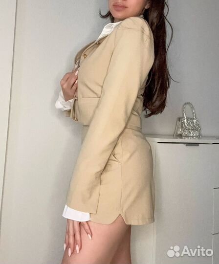 Костюм жакет+шорты, S