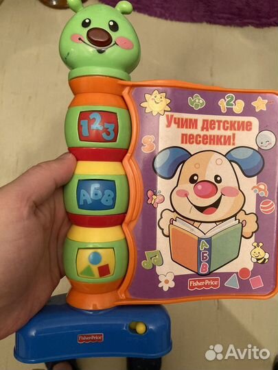 Fisher price книжка гусеница