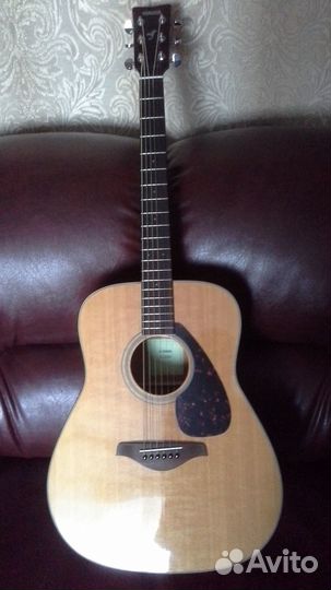 Меняю. Акустическая гитара yamaha FG800 natural