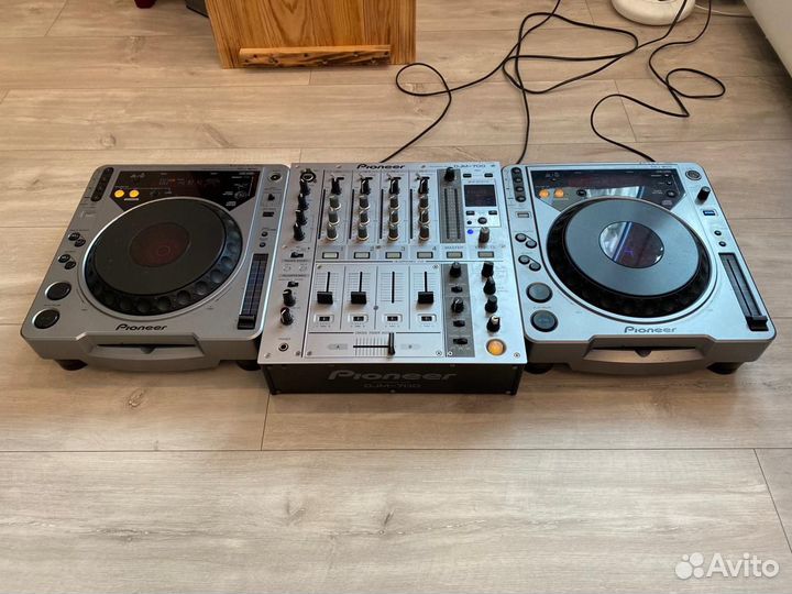 Dj контроллер pioneer djm-700