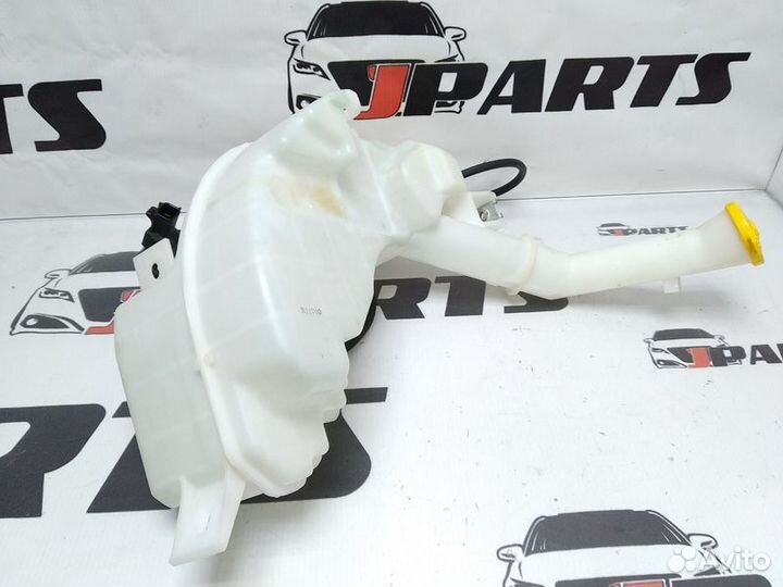 Бачок омывателя лобового стекла Mazda 3 BK