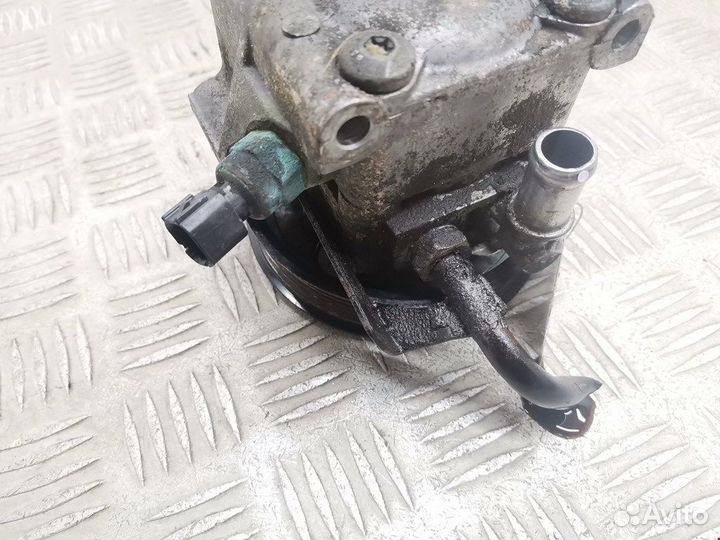 Насос гидроусилителя Ford C-MAX